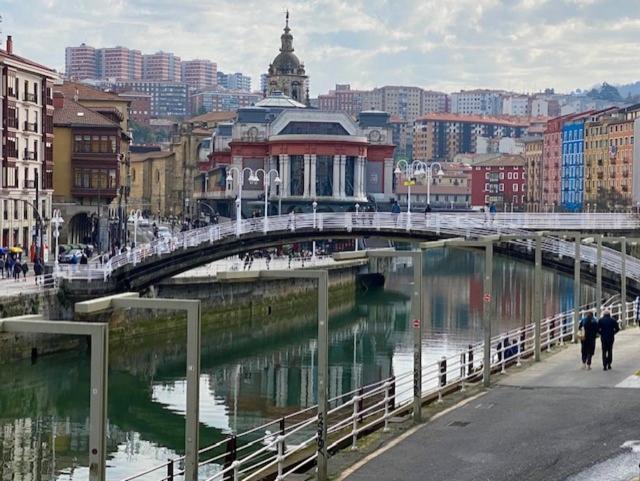 Appartamento Piso De Diseno Con Vistas A La Ria. Bilbao Esterno foto